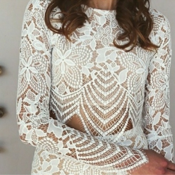 For Love And Lemons Tops - For Love and Lemons long sleeve lace Crop top